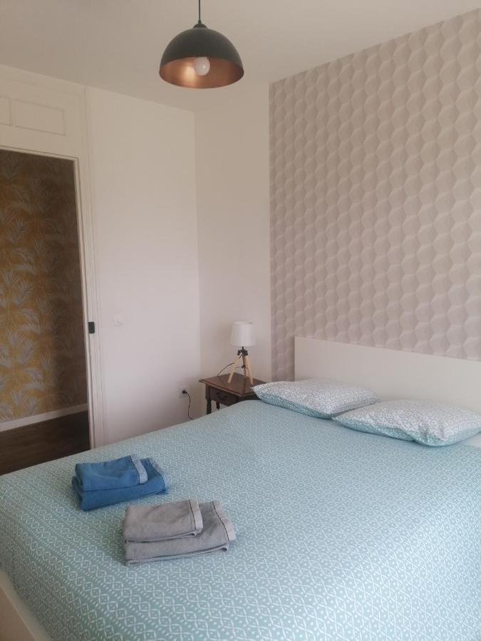 Apartamento Chez la Rég'- Aux pieds de la cathédrale Reims Exterior foto
