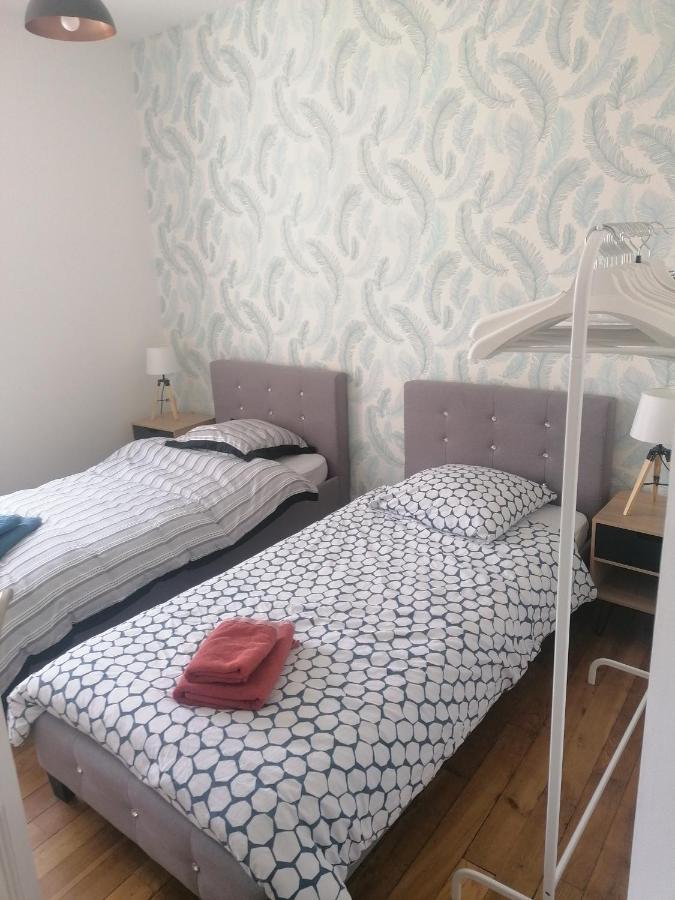 Apartamento Chez la Rég'- Aux pieds de la cathédrale Reims Exterior foto