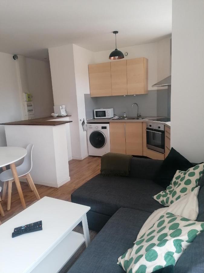 Apartamento Chez la Rég'- Aux pieds de la cathédrale Reims Exterior foto
